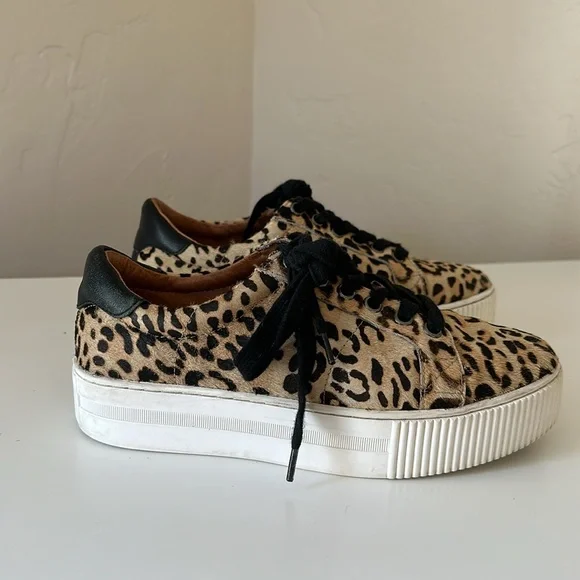 Leopard Platform Sneakers - Picture 4 of 9